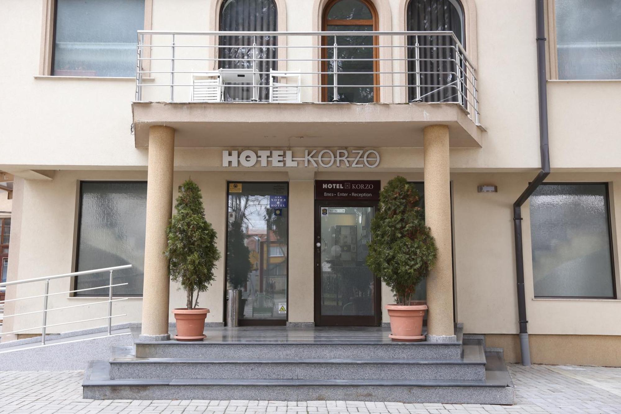 Hotel Korzo Битоля Екстериор снимка