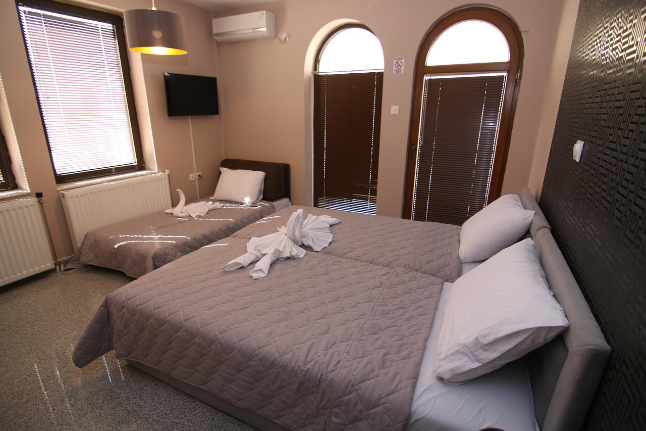 Hotel Korzo Битоля Екстериор снимка